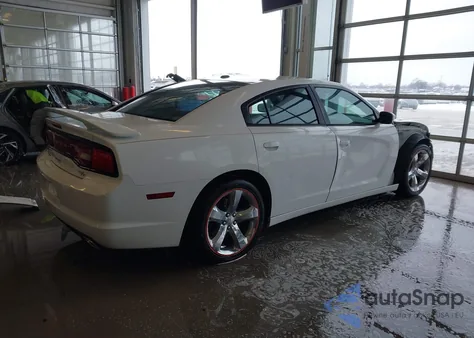 2014 Dodge Charger R/T z USA, uszkodzony, nr VIN 2C3CDXCT9EH114618